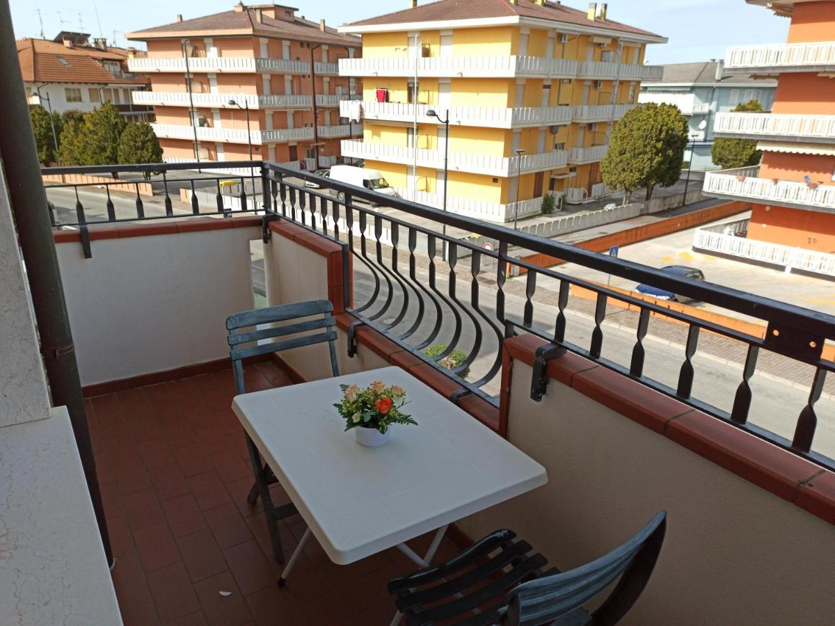 Condominio Wernau Caorle Exterior foto