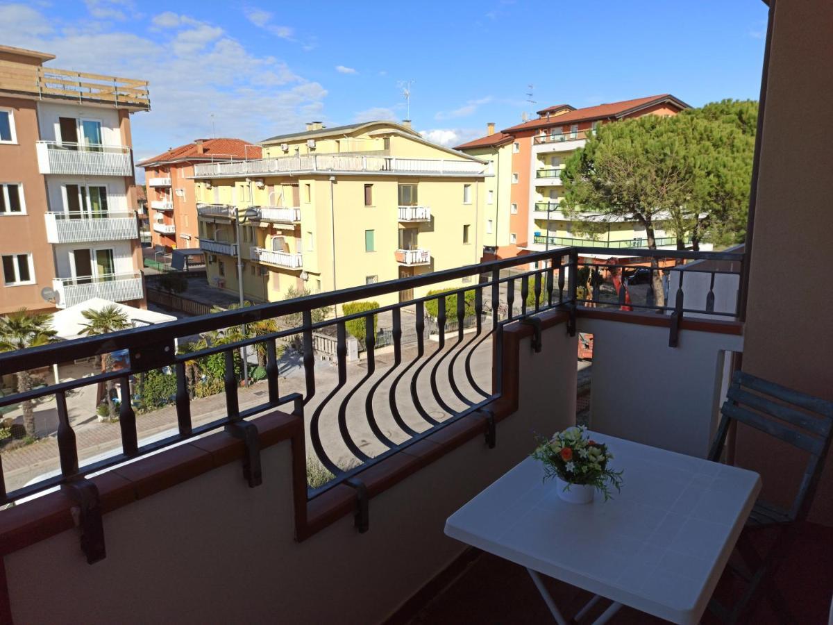 Condominio Wernau Caorle Exterior foto